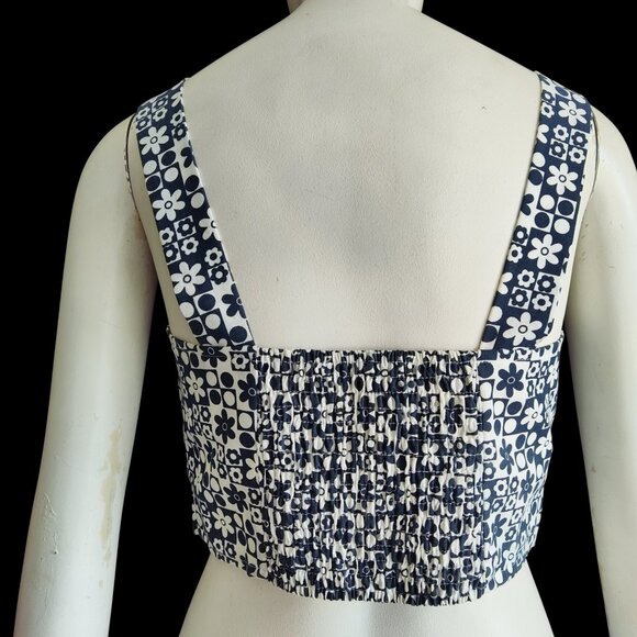 Elodie Retro Mod Navy White Geometric Daisy Print Smocked Crop Play Sun Top Sz M - Picture 2 of 11